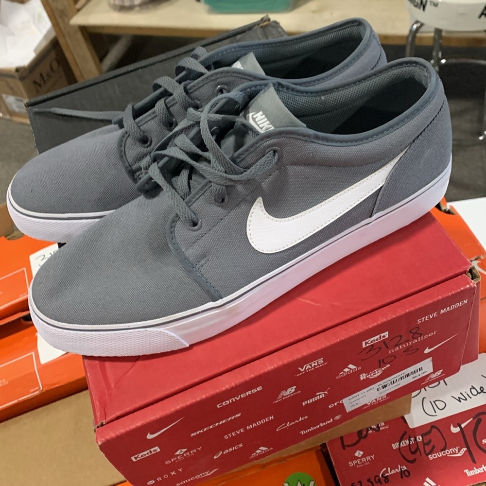 NIKE Men's Toki Low Txt Casual Shoe 3142 *LAST PAIR* - Picture 4 of 4